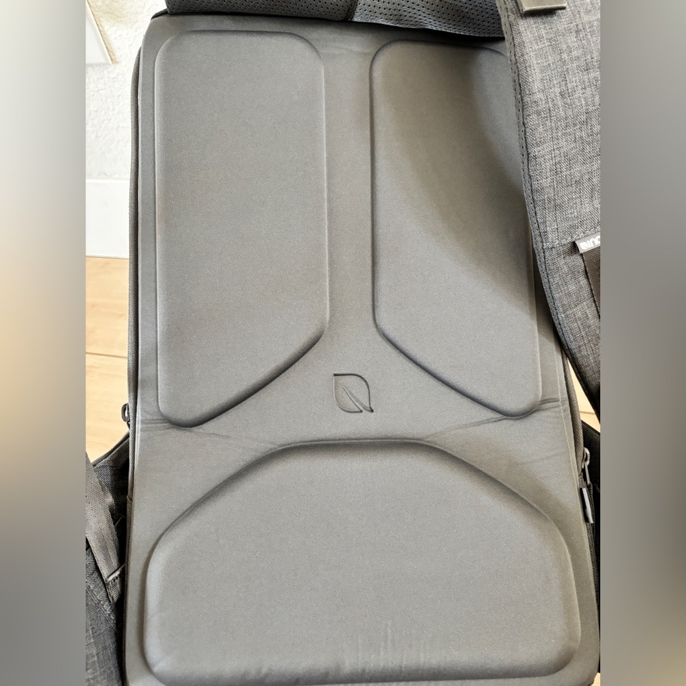 Incase Icon Slim Backpack Grey - Picture 15 of 16